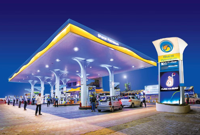 Bharat Petroleum Reports Impressive 45% Rise in Net Profit at INR 10,664 Crore Amidst Plummeting Oil Prices